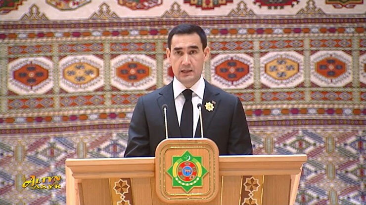 One of the key tasks of Turkmenistan's economy is to reduce dependence on raw material exports