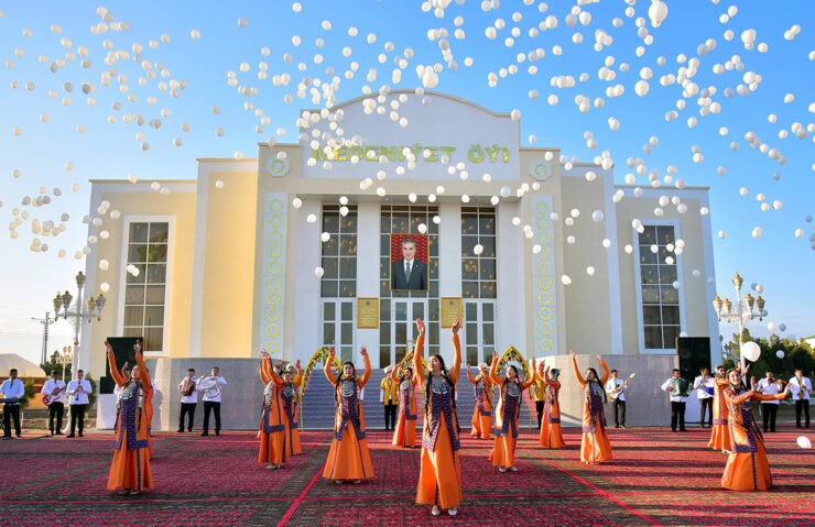 The Hakimlik of the Dyanev etrap of Turkmenistan received $1 million.