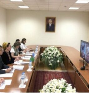 Аппарат Омбудсмена Туркменистана повышает потенциал во взаимодействии с ПРООН