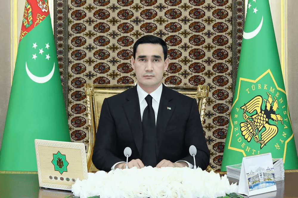 Президент Туркменистана сделал выговор ряду должностных лиц и назначил нового прокурора