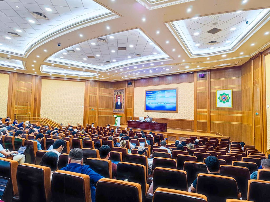 В Туркменистане заключена сделка на крупный экспорт хлопчатобумажной пряжи