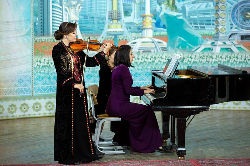 В Государственной национальной консерватории Туркменистана звучат произведения разных эпох и жанров