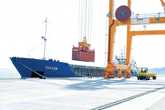 Морской торговый флот Туркменистана активирует фидерные перевозки