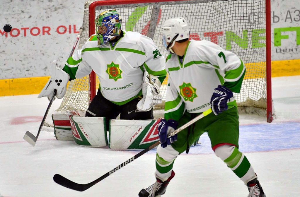 Хоккеисты из Туркменистана завоевали Кубок и медали за 3-е место в группе на Kazan Hockey Cup